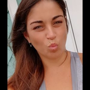 Meet your Posher, Anya